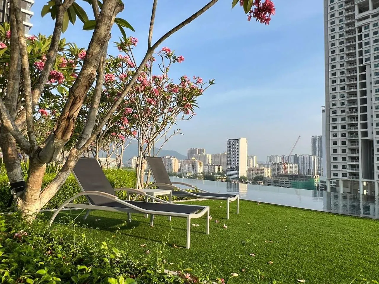 Aparthotel 158 Urban Suites Georgetown Penang Affordable Family Cozy Experience With Sea & City View Jelutong